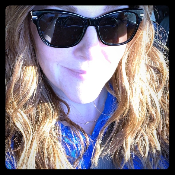 Meet your Posher, Jessica - Picture 3 of 3